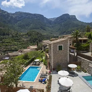Y Des Puig **** Deià