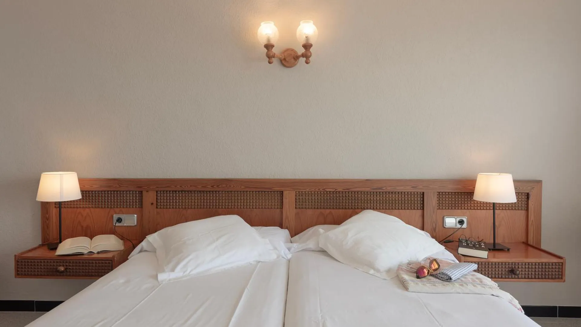 Hostal Sa Baronia Bañalbufar  España