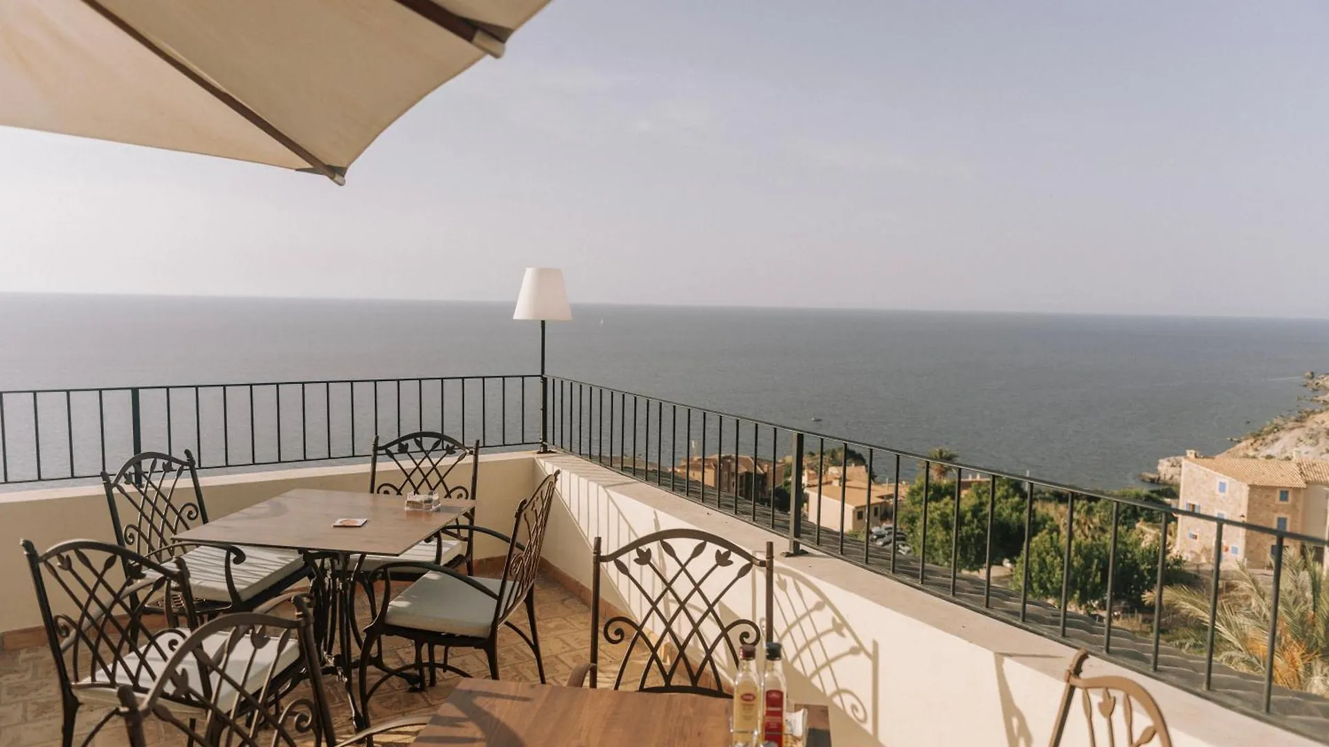 Hostal Sa Baronia Bañalbufar  España